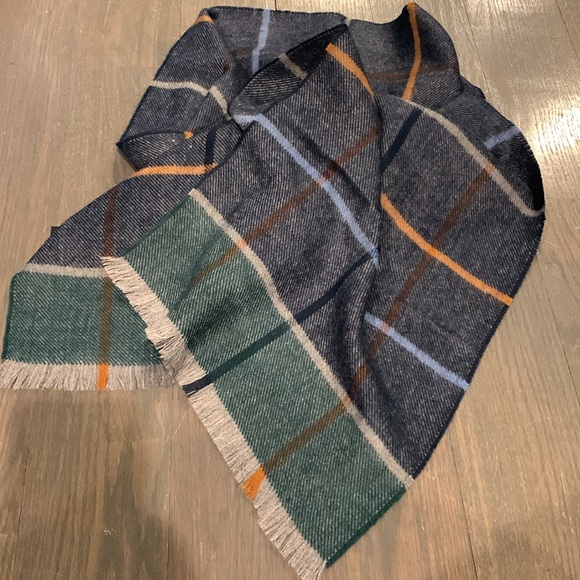 Jos A. Bank Men’s Plaid Scarf NTW - Picture 3 of 3